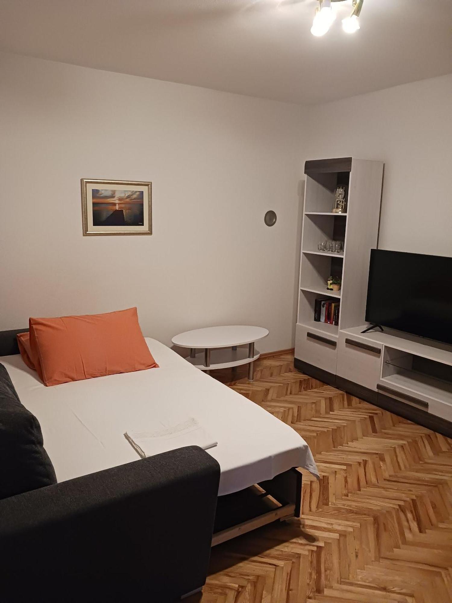 Apartments Marino - Near Family Friendly Beach سوبيتار المظهر الخارجي الصورة