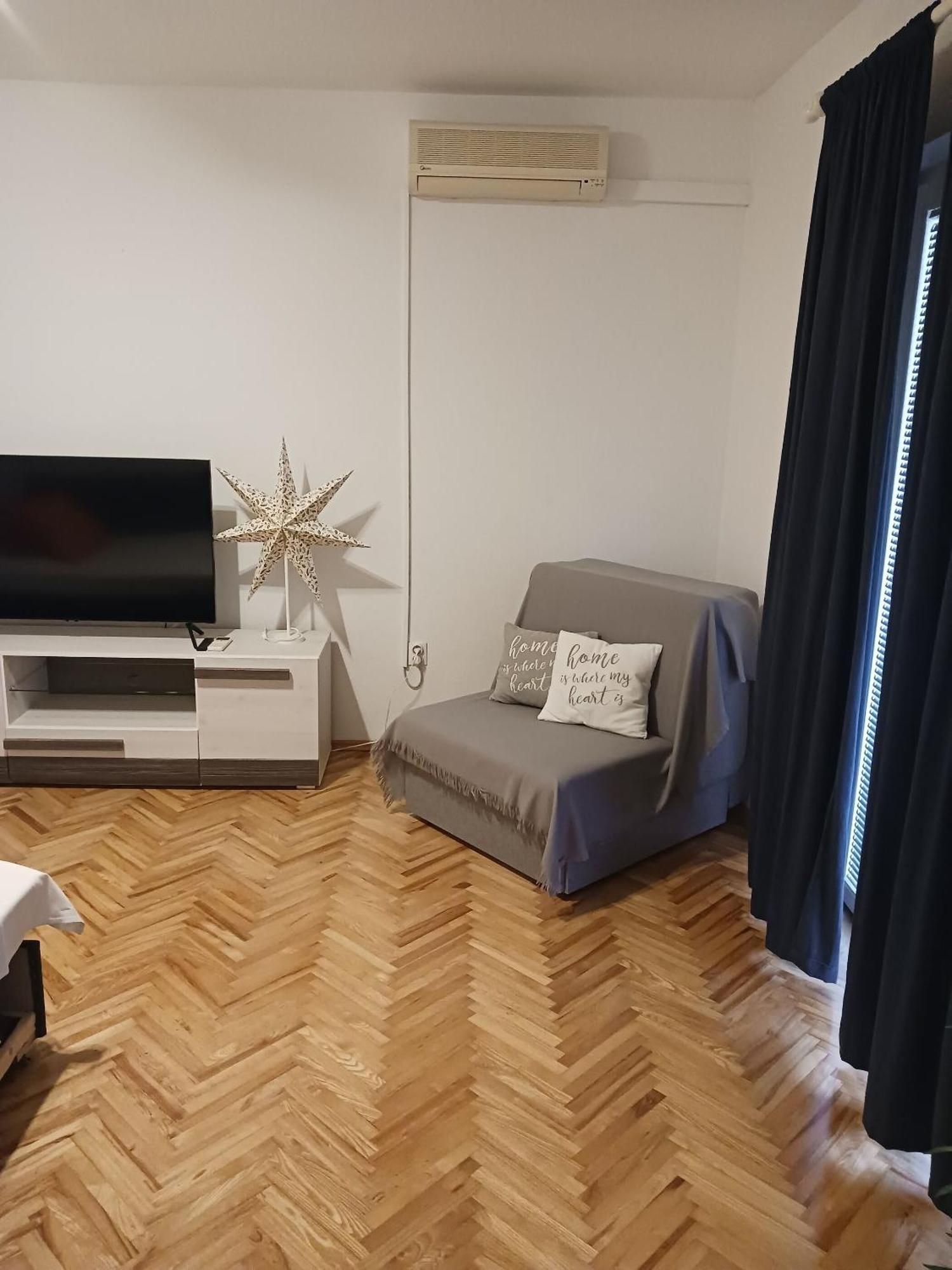 Apartments Marino - Near Family Friendly Beach سوبيتار المظهر الخارجي الصورة